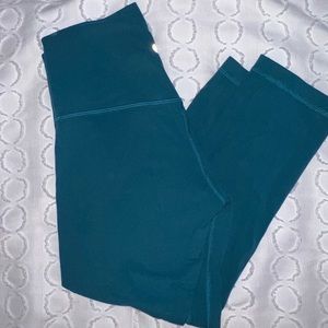 RARE Lululemon aligns